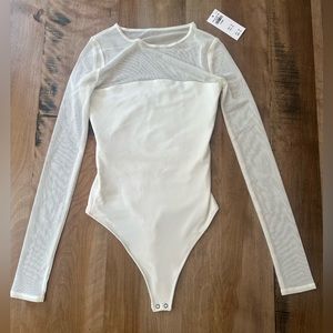 XXS white Abercrombie body suit
